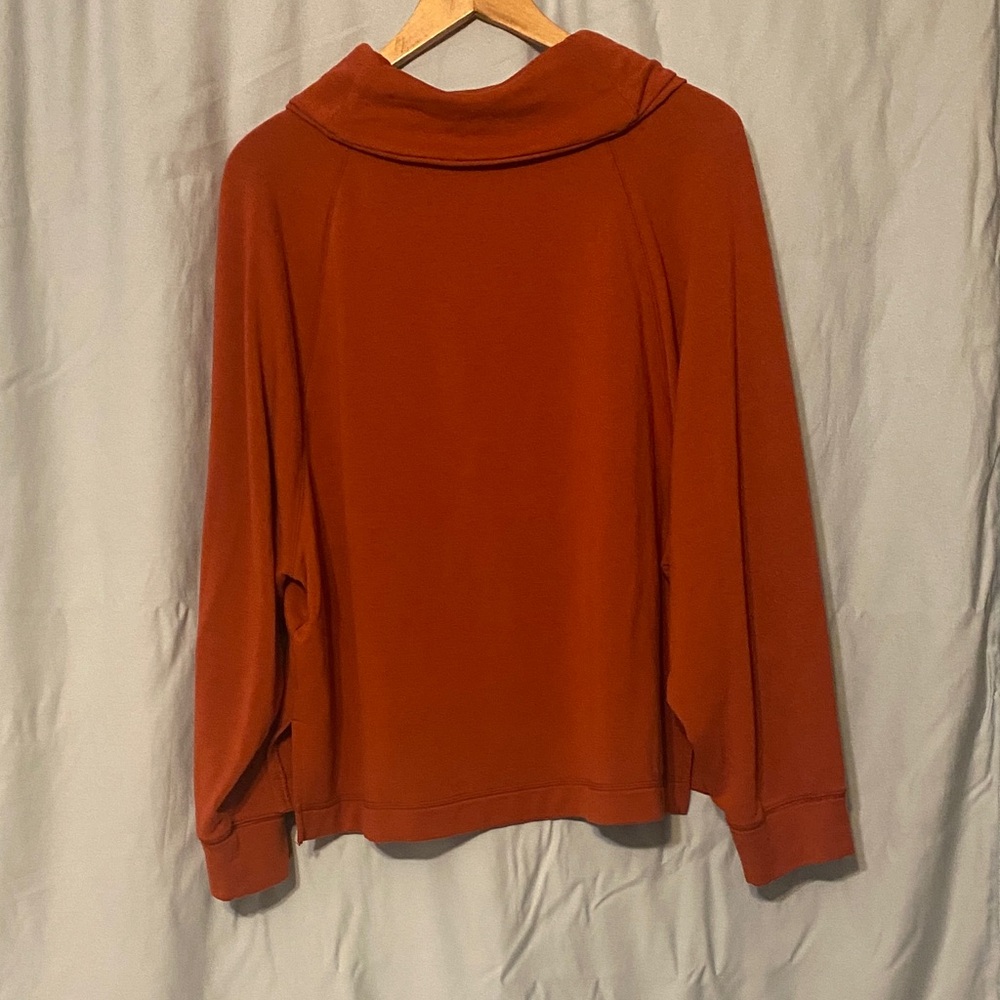 Old Navy Cowl Neck Long Sleeve Sweater in Rust Orange Crop Length Size 2XL - Picture 3 of 7